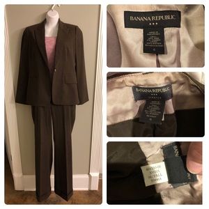Banana Republic suit